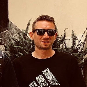 Meet your Posher, Christopher